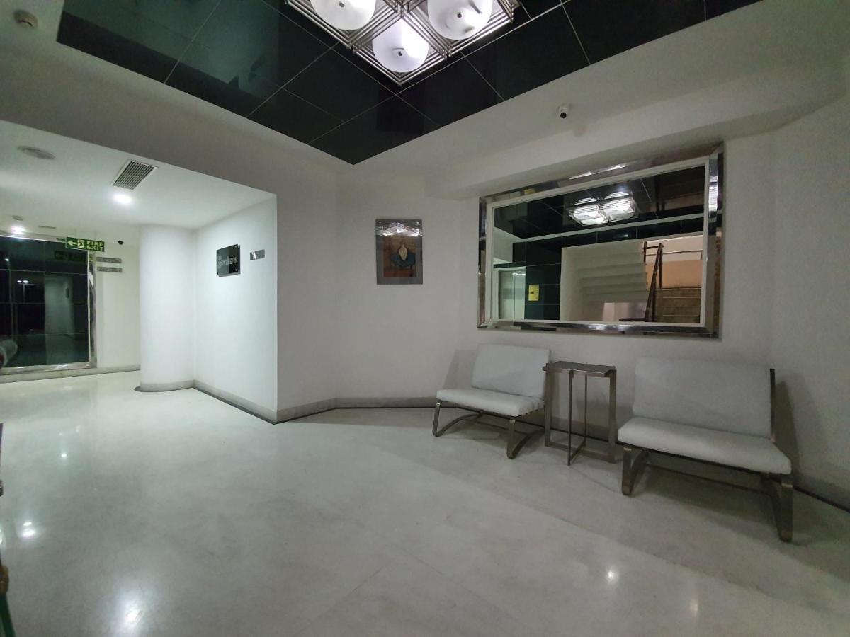 העיר בנגלור Shravanthi Sarovar Portico מראה חיצוני תמונה