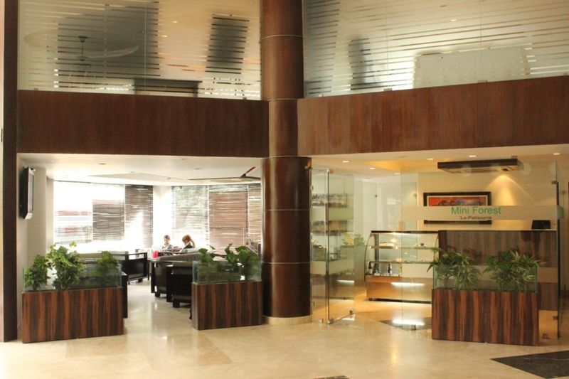 העיר בנגלור Shravanthi Sarovar Portico מראה חיצוני תמונה